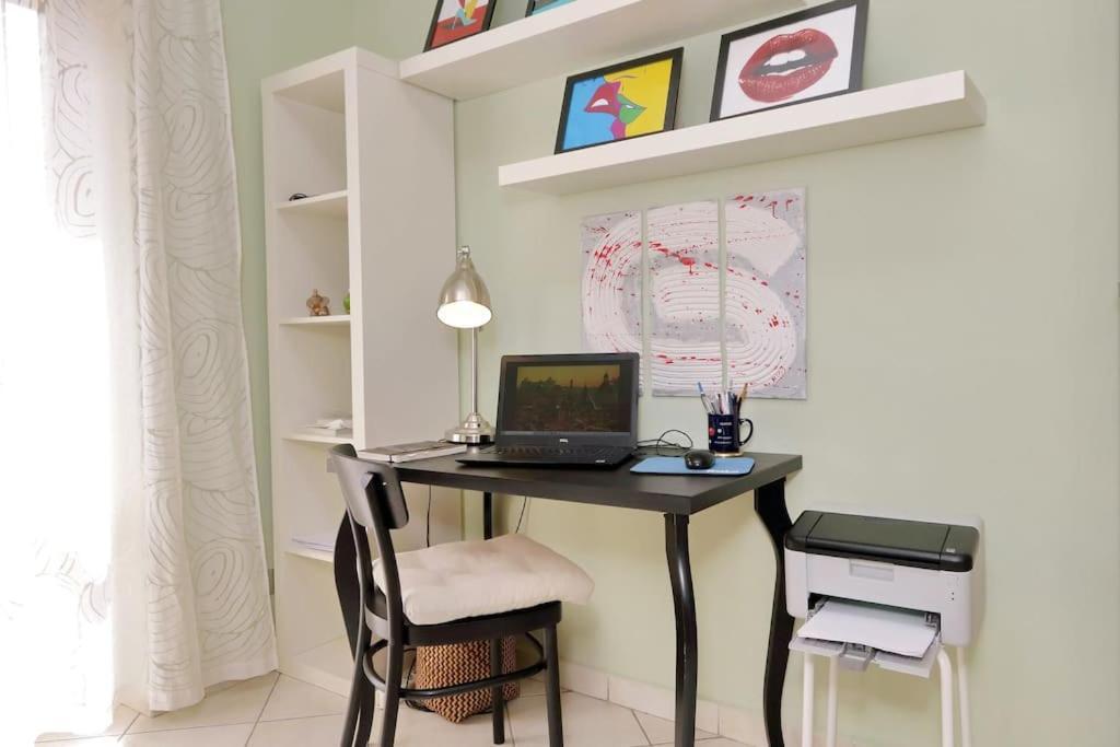 Relax Rome With 2 Balconies - 2 Bedroom Flat, 3Rd Floor With Lift, High Comfort, Quite, A Walk From Urban Train Station Gemelli And Metro A Stops Battistini & Cornelia Connecting To Center In 20 Minutes, 2 Steps From Bus Stop, Cycle Path, Groceries Exteriér fotografie